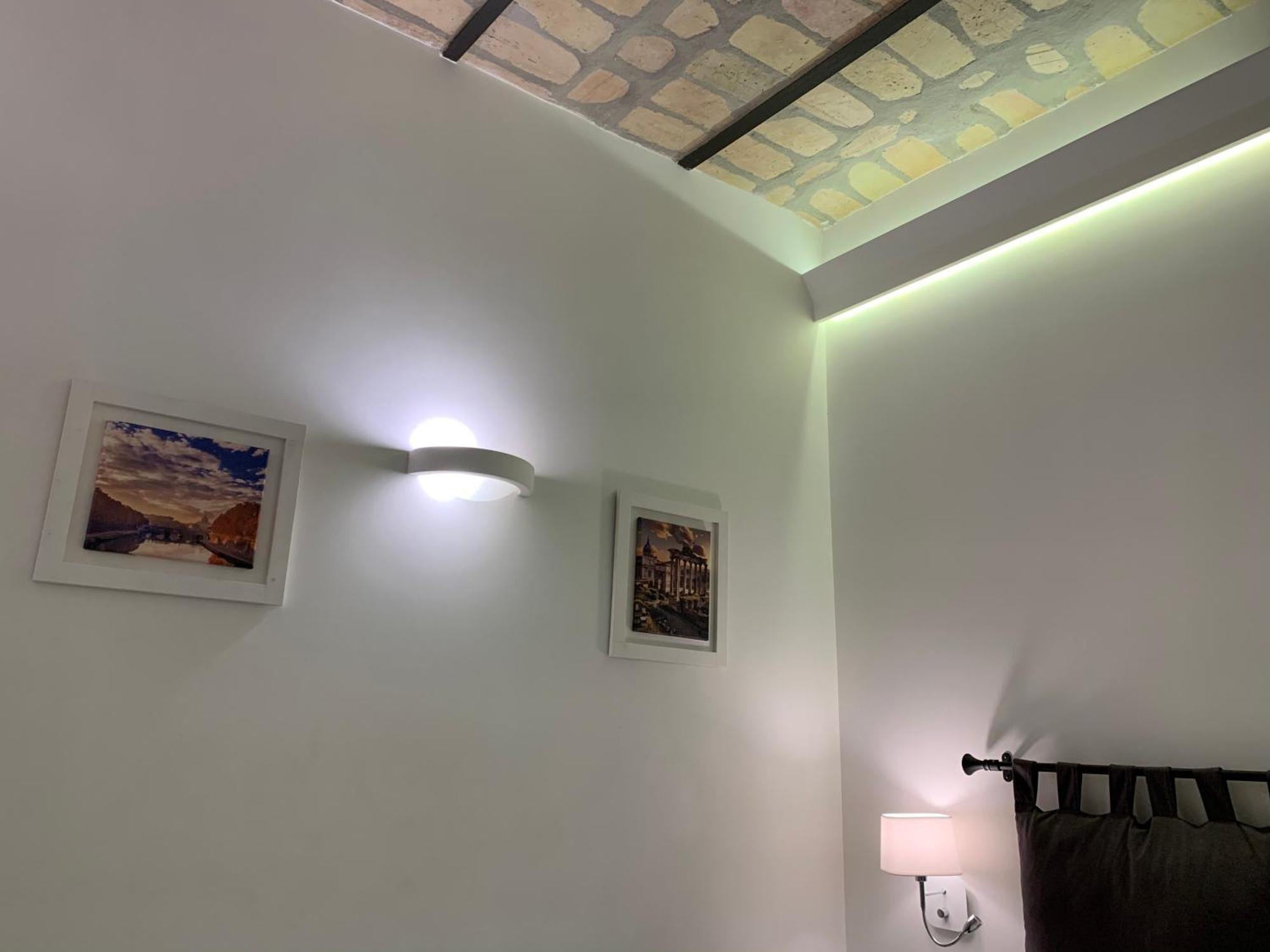 Luxury Rooms Near Colosseum โรม ห้อง รูปภาพ